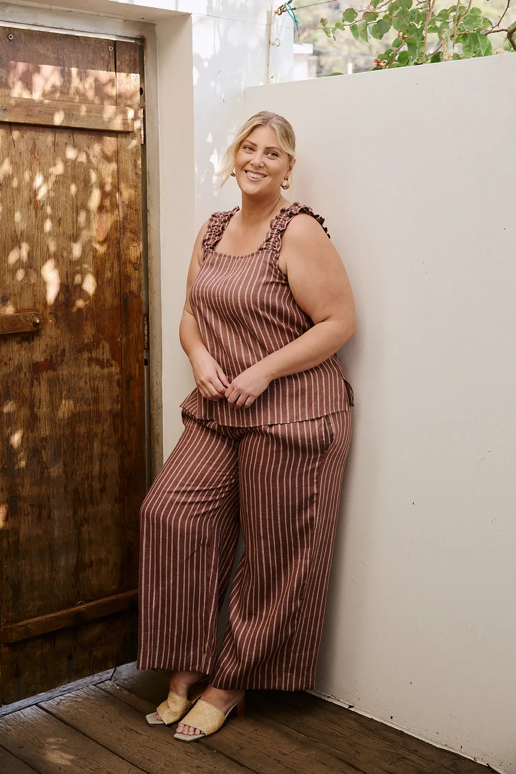 Liliana Linen Wide Leg Pant in Nutmeg