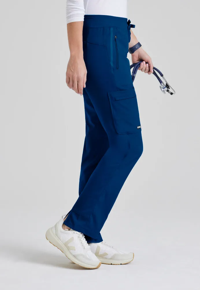 Petite Elevate 6-Pocket Mid-Rise Straight Leg Scrub Pant