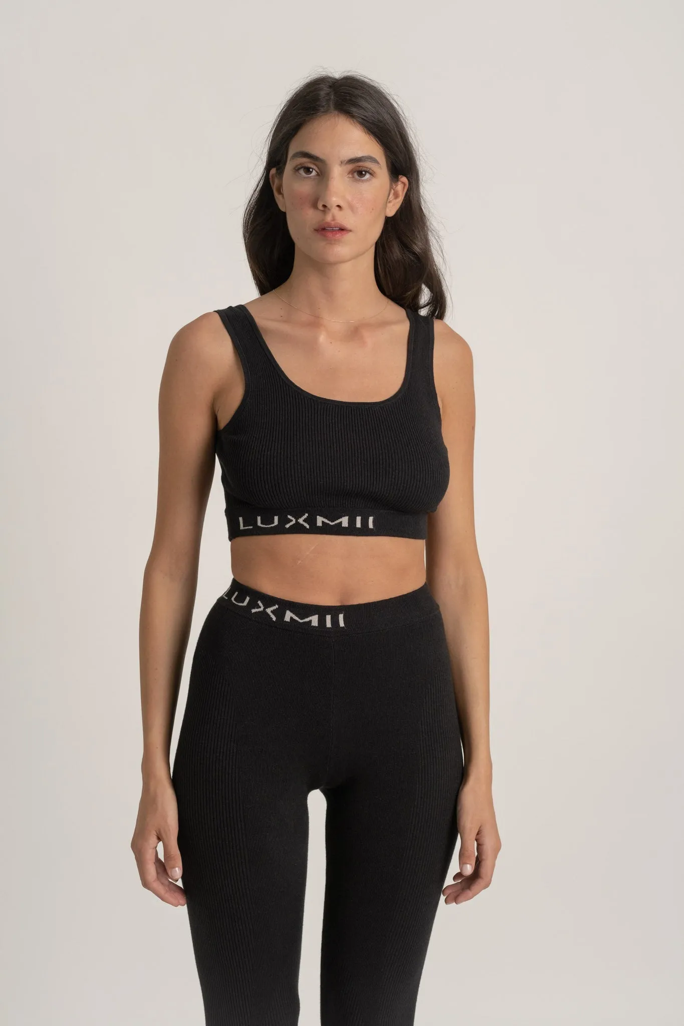 Ribbed Linen Mouvement Crop in Black