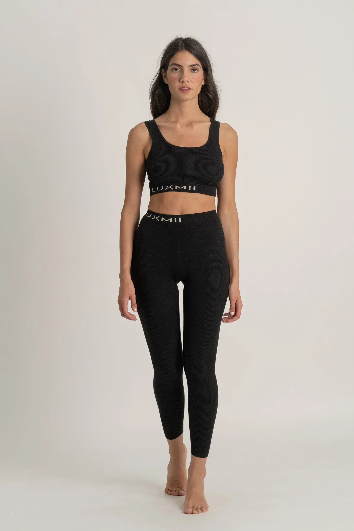 Ribbed Linen Mouvement Crop in Black