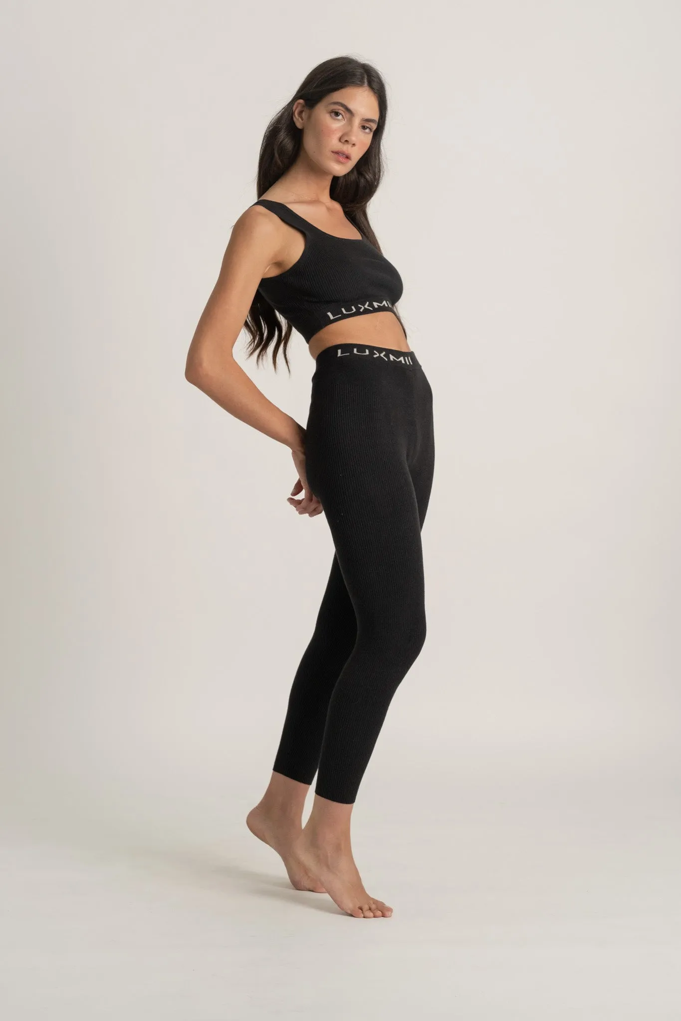 Ribbed Linen Mouvement Crop in Black