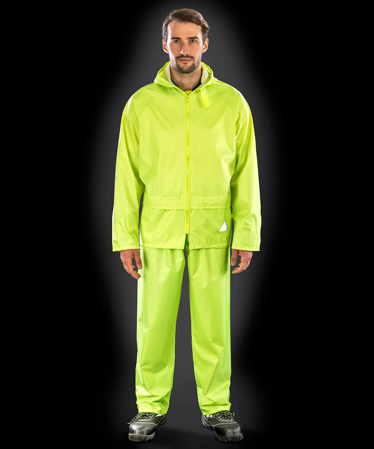 Waterproof jacket and trouser set | Olive