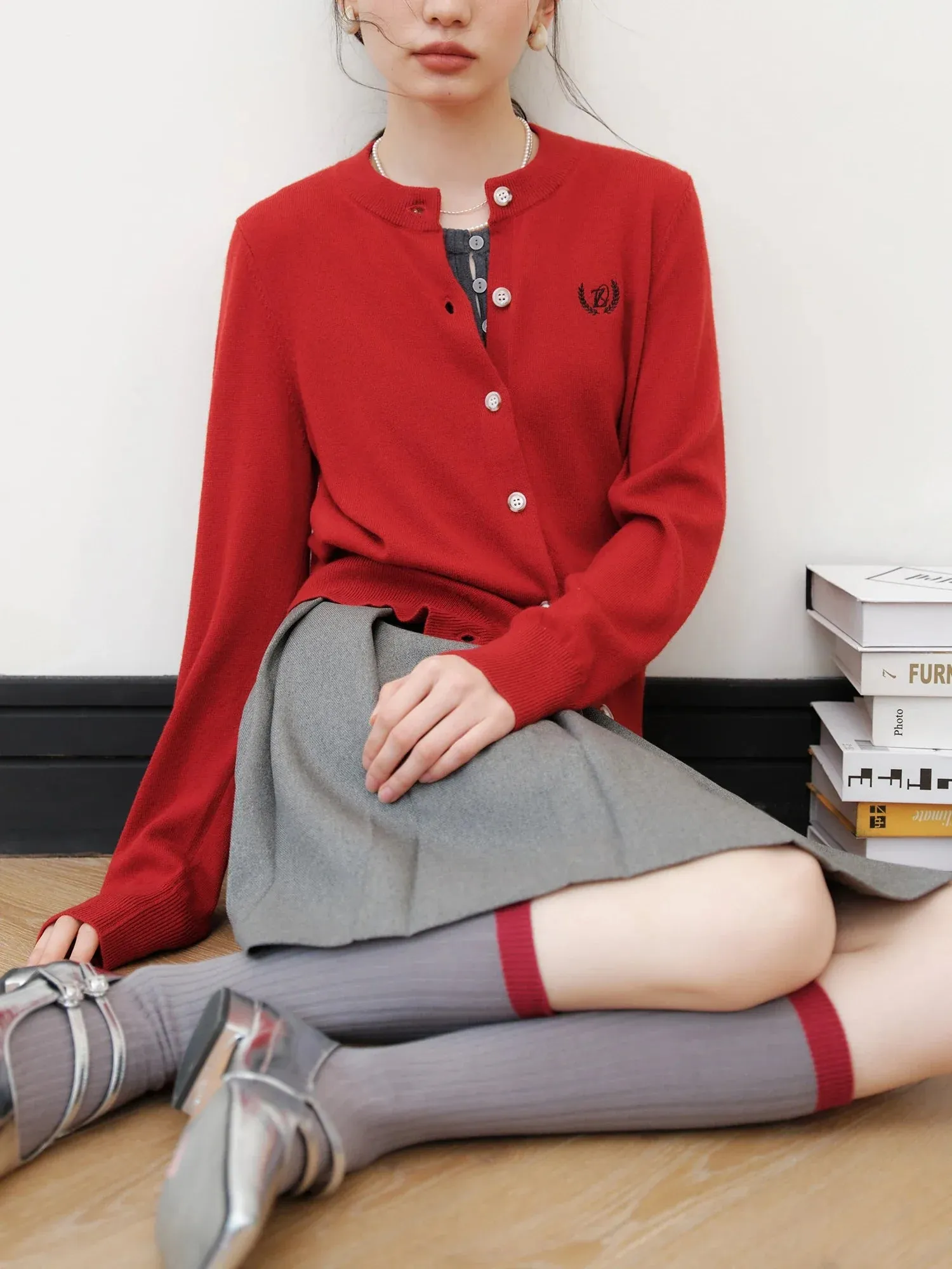 Wenkouban-Christmas Thanksgiving outfits_Wool Blend Round Neck Front Shoulder Short Red Cardigan Christmas Sweater